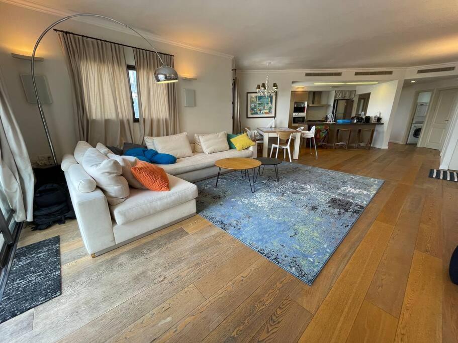 דירות רמת גן Beautiful Penthouse W/Amazing View, Prime Location מראה חיצוני תמונה
